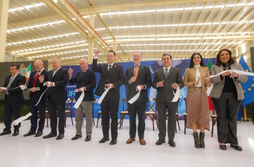  Luis Nava acude a inauguración de nueva planta de Eurotranciatura