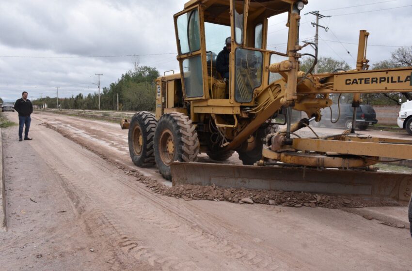  Gobierno realiza labores de conservación en caminos de la Delegación de Bocas