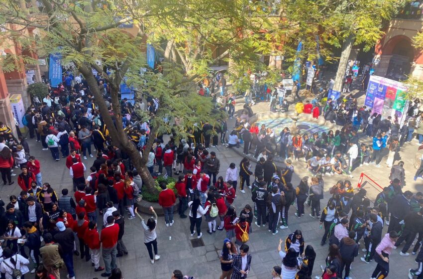  Casi diez mil estudiantes visitaron la Feria de las Carreras Universitarias UASLP 2024