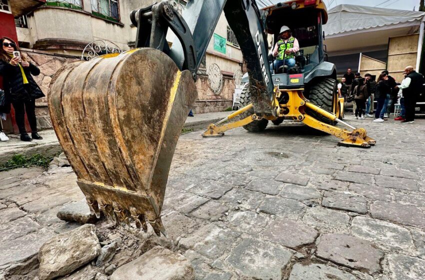  Transformación en la Colonia Industrial Mexicana: Reconocimiento a Ricardo Gallardo por Atender Demandas Históricas