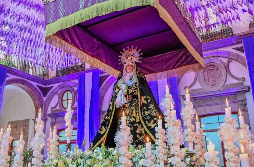  Altar de Dolores Embellece el Palacio de Gobierno en San Luis Potosí para Semana Santa