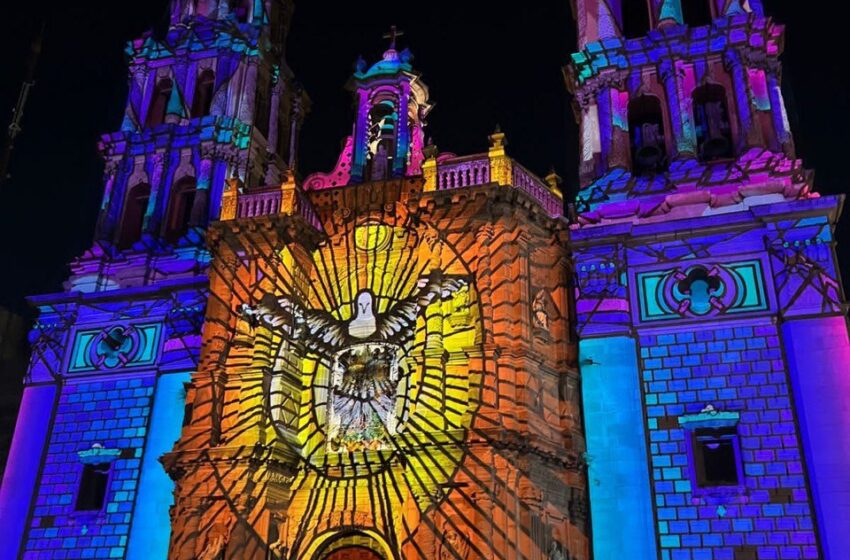  Se ilumina Catedral Metropolitana con Fiesta de Luz