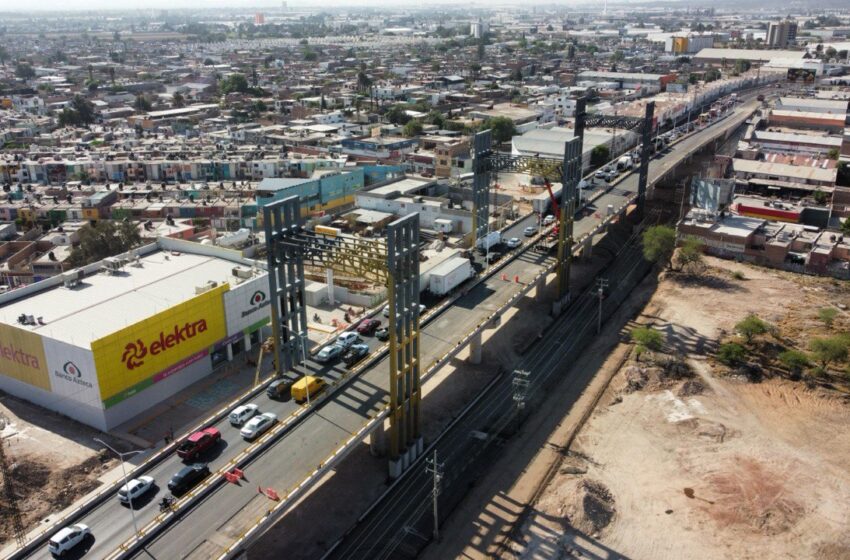  ATIENDEN ACCIDENTE LABORAL EN PUENTE DE CALLE 71