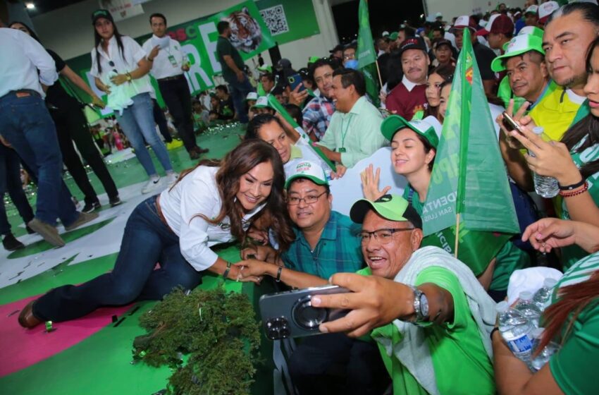  Sonia Mendoza: “Los jóvenes son los grandes pilares de San Luis Potosí”