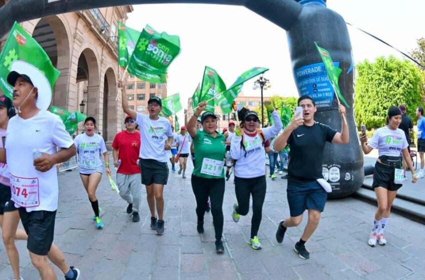  Sonia Mendoza y su equipo destacan en la “Carrera por la Democracia”