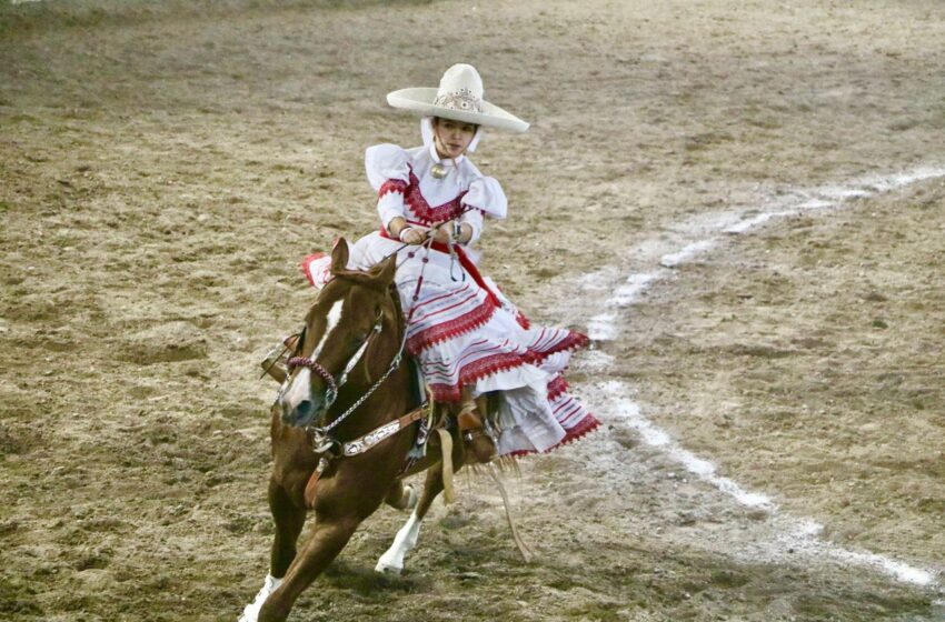  Triunfa “Nobleza Charra” en la feria de escaramuzas infantil 2024