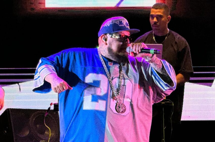  Millonario ofrece rap con sus éxitos en Teatro de la Ciudad