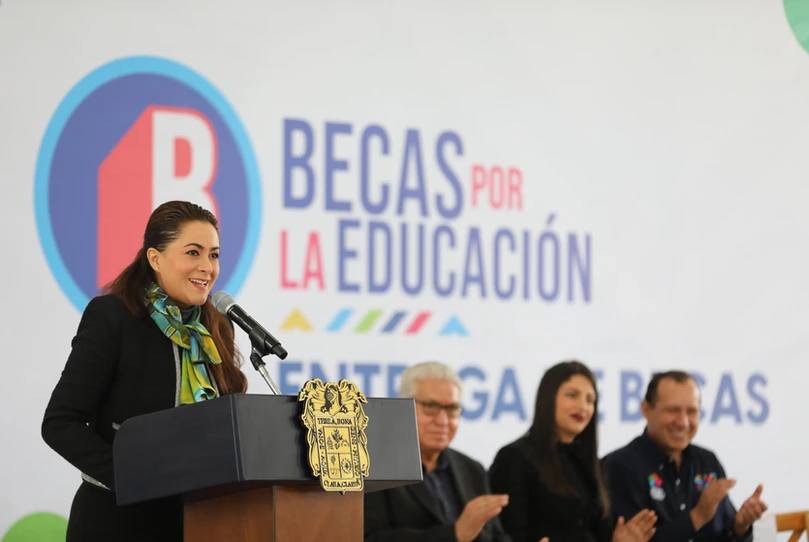  Tere Jiménez Destina Más de 31 Millones de Pesos para Becas Educativas en Aguascalientes