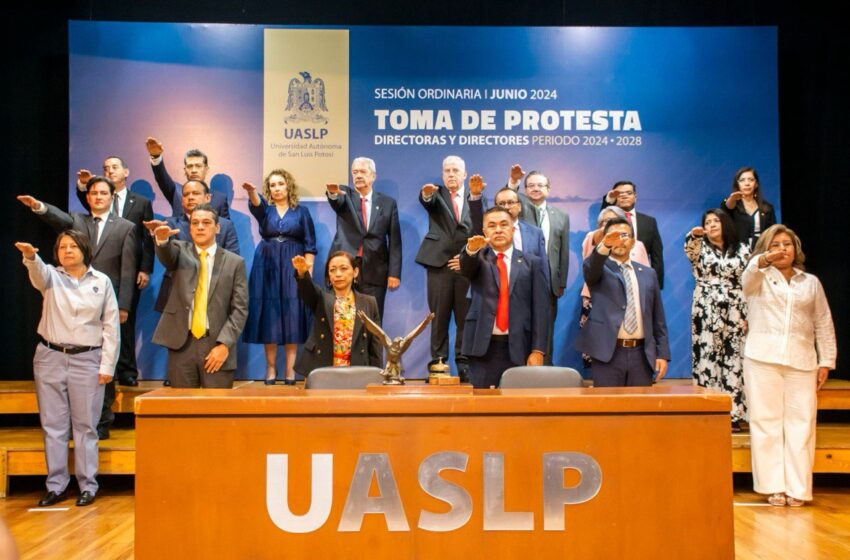  Nueva gestión de directores en la UASLP: Rector Alejandro Zermeño toma protesta