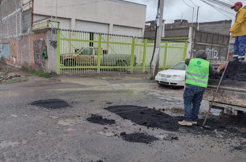  Soledad de Graciano Sánchez refuerza su programa de bacheo tras las lluvias