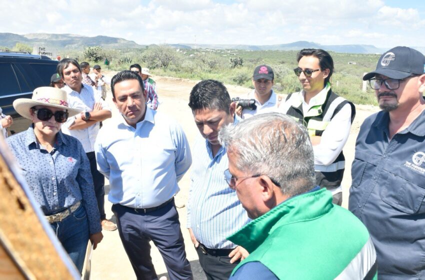  Ricardo Gallardo supervisa megaproyectos carreteros en el Altiplano