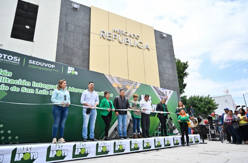  Ricardo Gallardo inaugura la renovación del mercado república