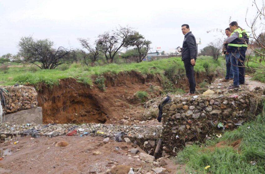  Supervisa Leo Montañez Zonas Afectadas por la Intensa Lluvia