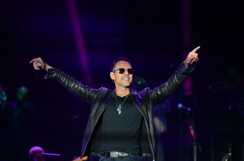  Marc Anthony Electriza el Teatro del Pueblo con un Concierto Inolvidable