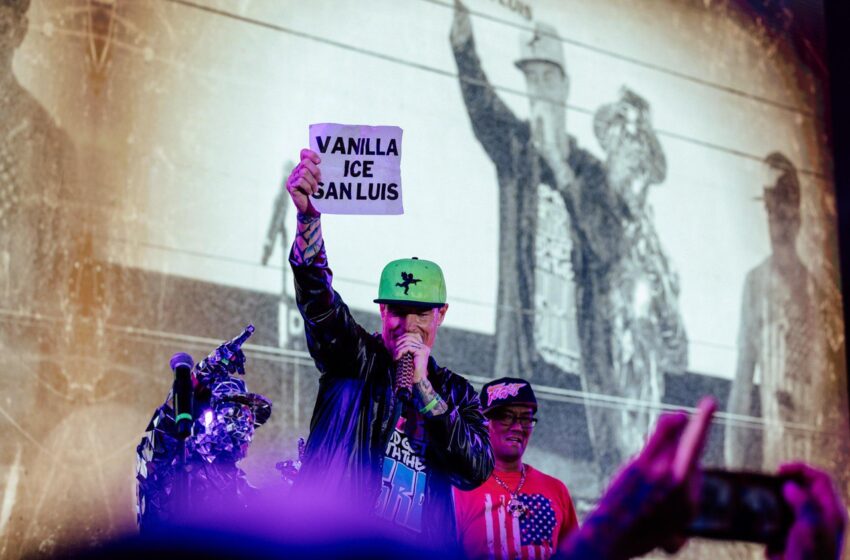  Vanilla Ice y Caló encienden el Teatro del Pueblo con una noche de rap y nostalgia