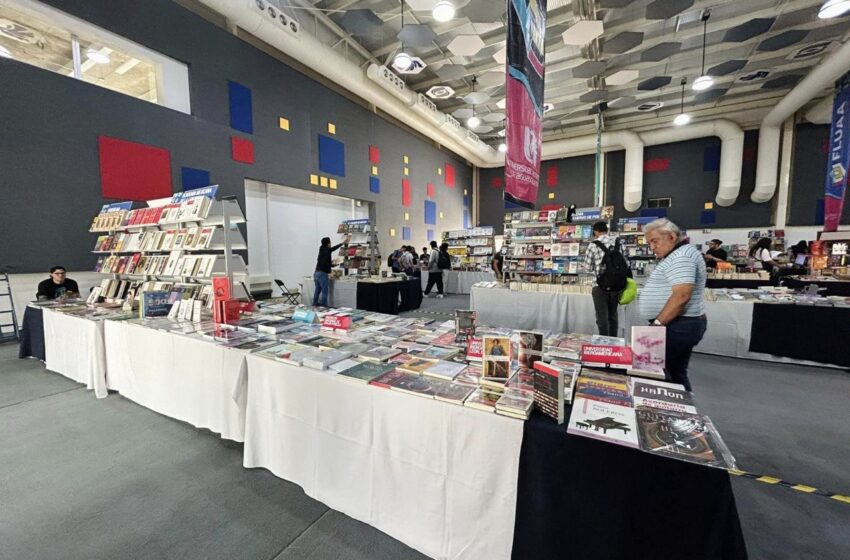  UASLP Resalta en la XXVI Feria del Libro de la UAA con Publicaciones Culturales