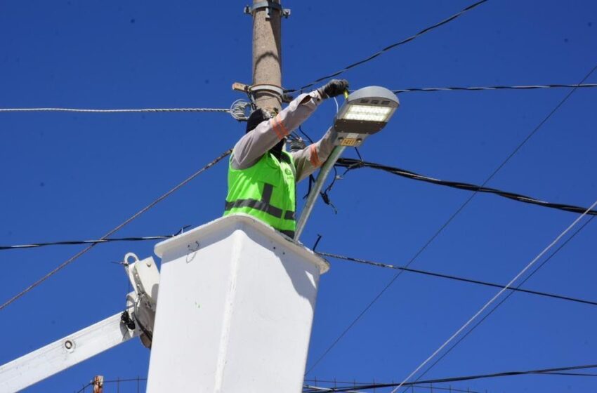  Fortalecimiento del Alumbrado Público en Soledad: Más de 23 Mil Lámparas Reparadas