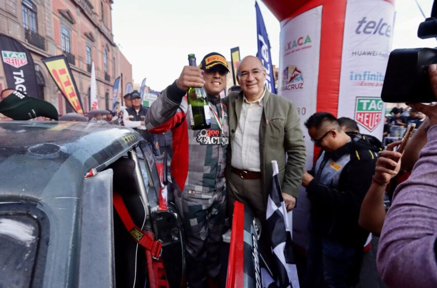  Ricardo Cordero conquista la Carrera Panamericana en histórica final; Alcalde Galindo recibe la última etapa