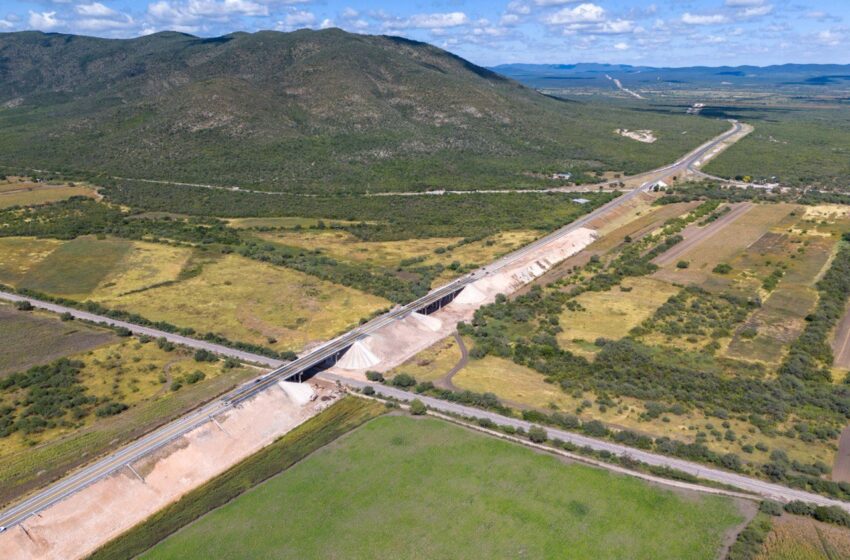  Ricardo Gallardo inaugura puentes de la supercarretera Cerritos-Tula