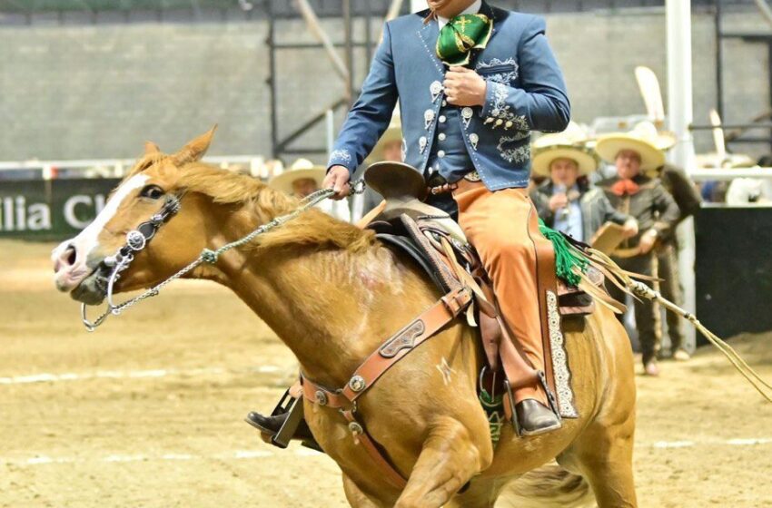  Ricardo Gallardo brilla con cala de caballo en el Campeonato Nacional de Charrería; su equipo RG2 avanza a semifinales