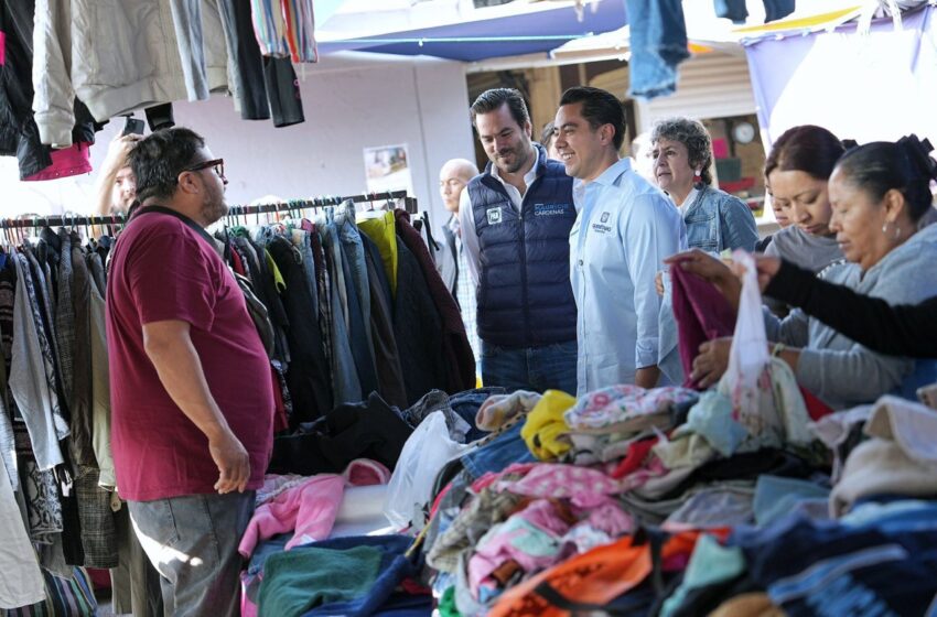  Felifer Macías se compromete a dignificar tianguis y mercados de Querétaro