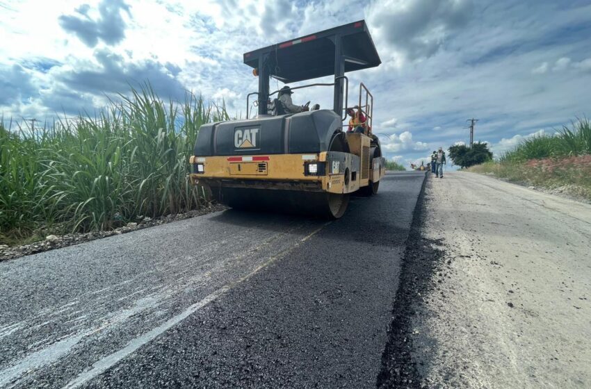  Reconstrucción del Camino a Tambaca en Tamasopo, a Punto de Concluir