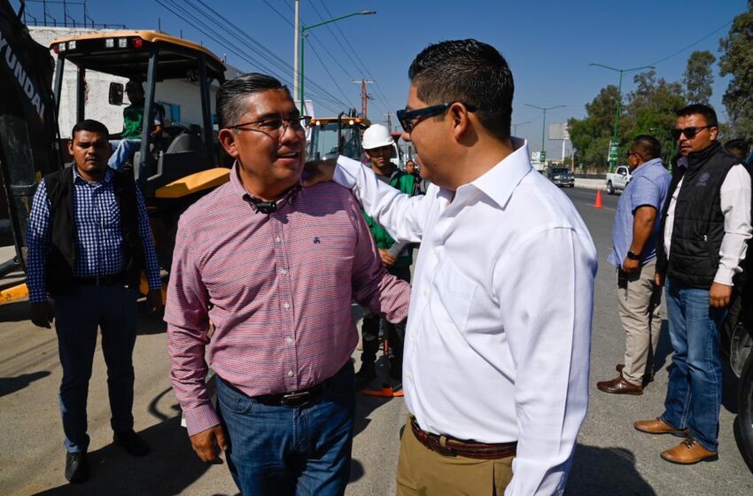  Ricardo Gallardo y Juan Manuel Navarro inician la construcción de puente peatonal en la zona oriente