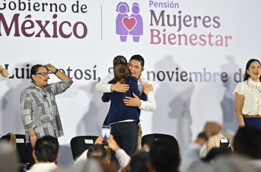  Ricardo Gallardo y Claudia Sheinbaum supervisan pensión bienestar para potosinas