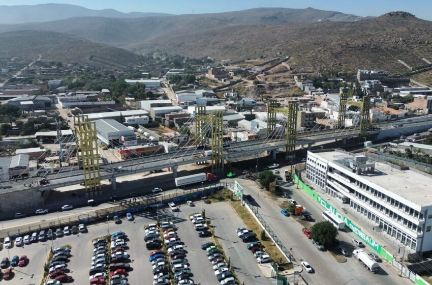  Gobierno Estatal mejora movilidad con nuevo puente en Circuito Potosí