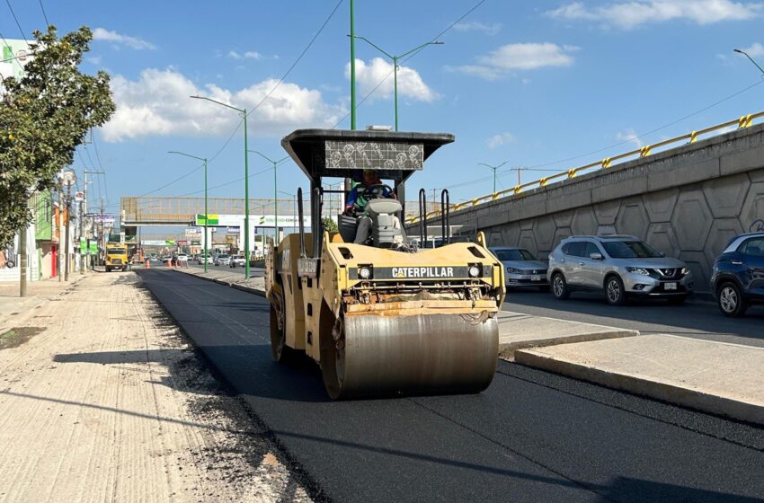  Pavimentación de Valle de los Fantasmas Avanza un 80% en Soledad de Graciano Sánchez