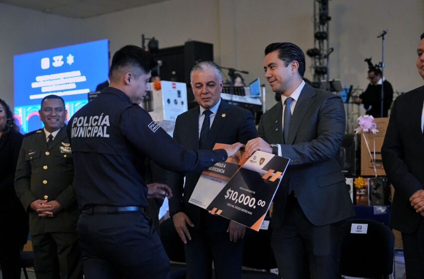  Incremento Salarial y Reconocimientos en el Día del Policía en Querétaro