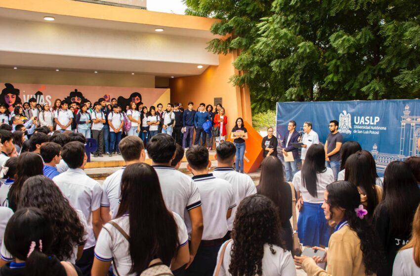  Más de mil jóvenes asisten a la Feria de las Carreras 2025 de la UASLP en Ciudad Valles