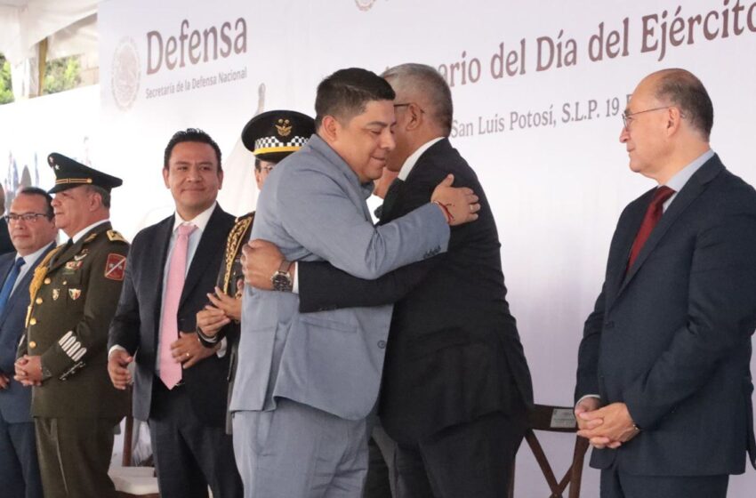  Secretario de Seguridad de SLP asiste a la ceremonia por el 112 aniversario del Ejército Mexicano