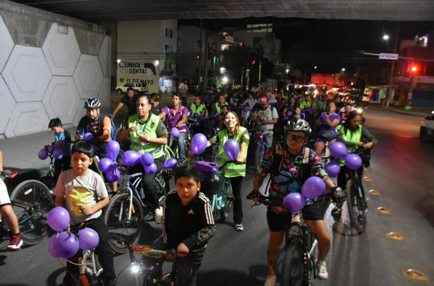  Soledad conmemora el Día Internacional de la Mujer con rodada nocturna en familia